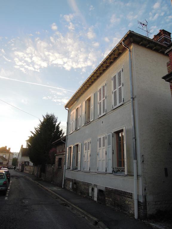 Appart'Hotel De La Tour Troyes Room photo